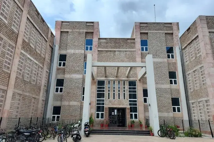 IIT Jodhpur – 12 Camera ANPR Surveillance System Installation — photo 2